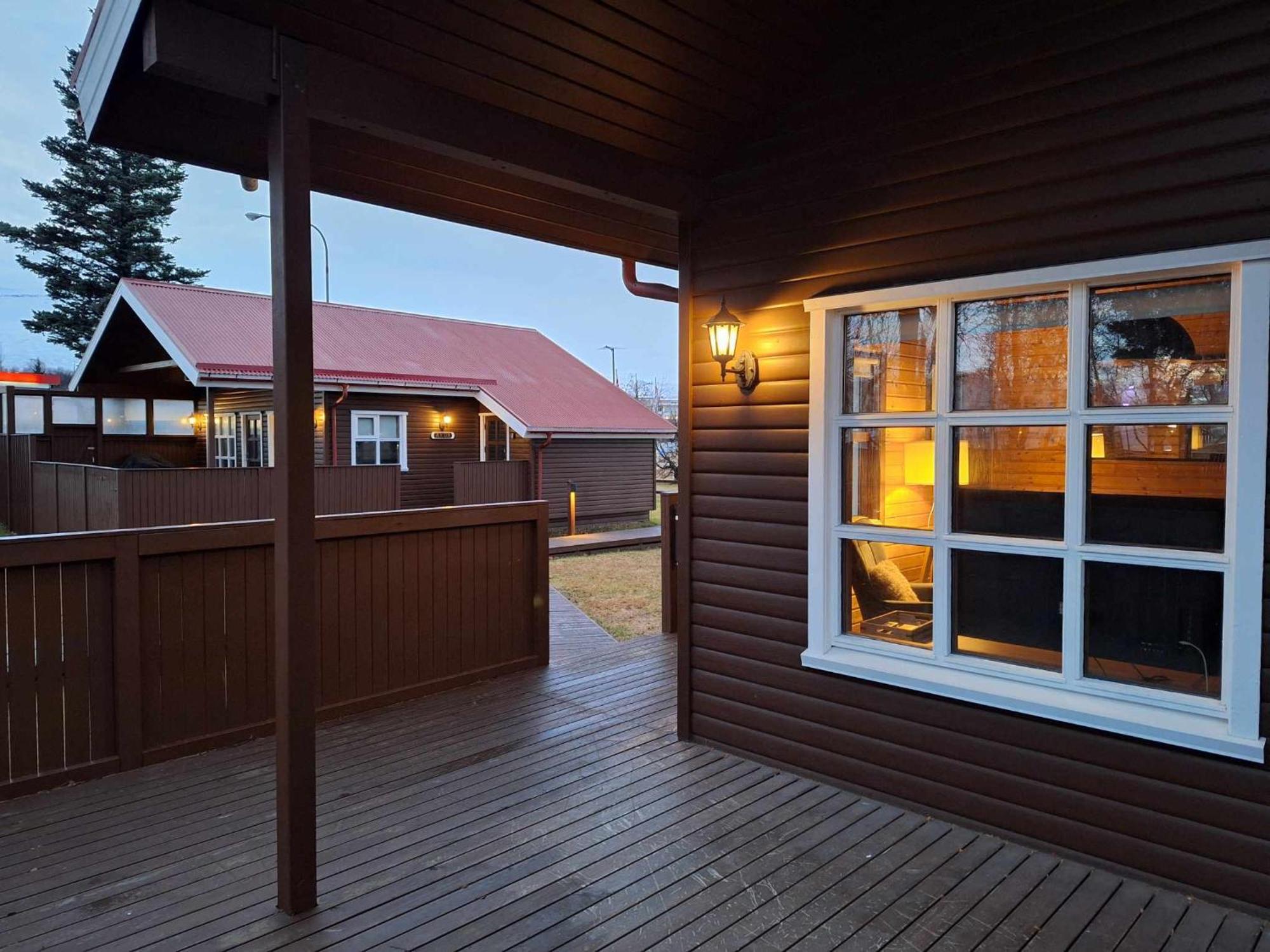 Akureyri Cottages ภายนอก รูปภาพ